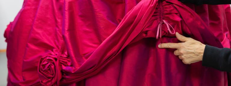 Confection d'un costume pour l'Opéra Cendrillon