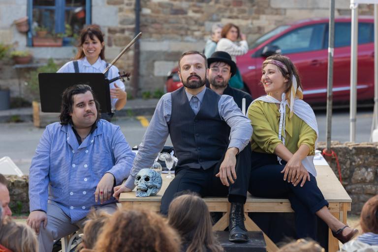 Les 5 membres de Lyrisme de rue